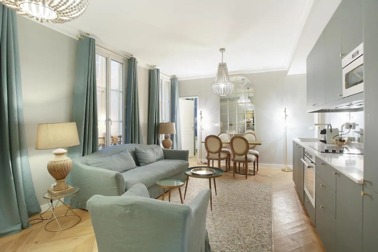 Apartment Opera By Studio Prestige location